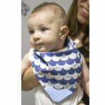 BabyJem Bandana vállpántos fogzási játékkal (szín: indigó)