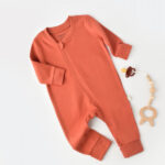 Zipper hosszú ujjú és hosszú nadrággal - 100%organikus pamut - fahéj, babycosy (méret: 18-24 hónap)