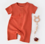 Rövidnadrág - 100% organikus pamut - fahéj, babycosy (méret: 3-6 hónap)