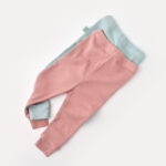 Set 2 baba unisex nadrág organikus és modális pamutból - menta/rózsa, babycosy (méret: 6-9 hónap)